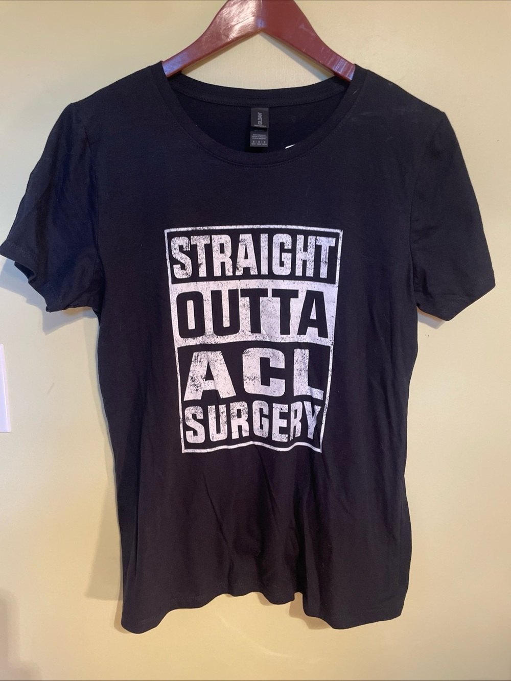 Gildan Black Graphic Tee with White Block Lettering Sz med “Straight Outta”